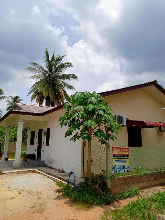 Homestay Idaman Di Kuala Terengganu Dengan 2 Bilik Aircond - Harga Utk 1 Rumah Exterior photo