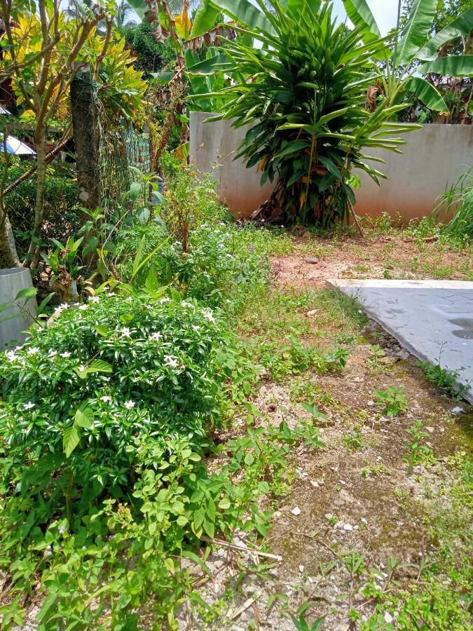 Homestay Idaman Di Kuala Terengganu Dengan 2 Bilik Aircond - Harga Utk 1 Rumah Exterior photo