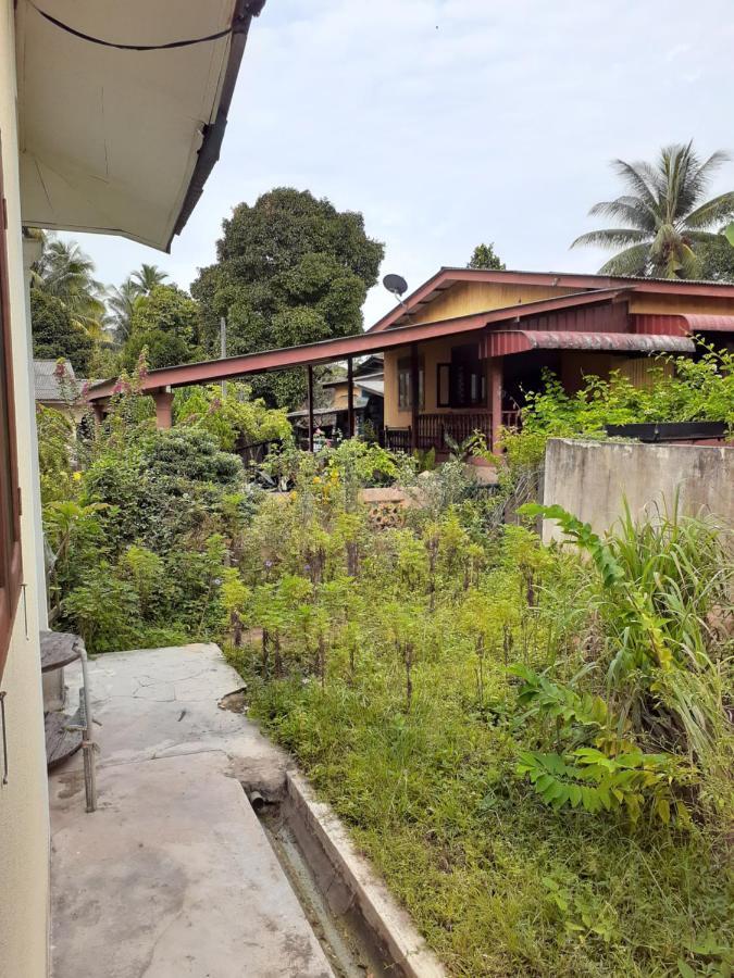 Homestay Idaman Di Kuala Terengganu Dengan 2 Bilik Aircond - Harga Utk 1 Rumah Exterior photo