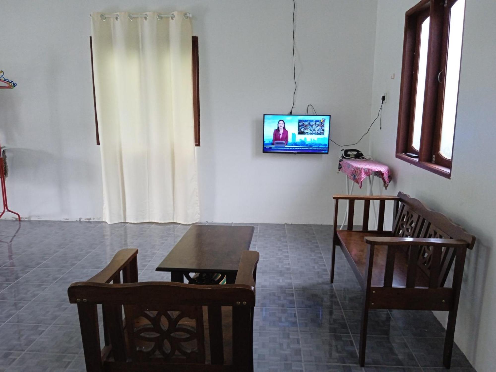 Homestay Idaman Di Kuala Terengganu Dengan 2 Bilik Aircond - Harga Utk 1 Rumah Exterior photo
