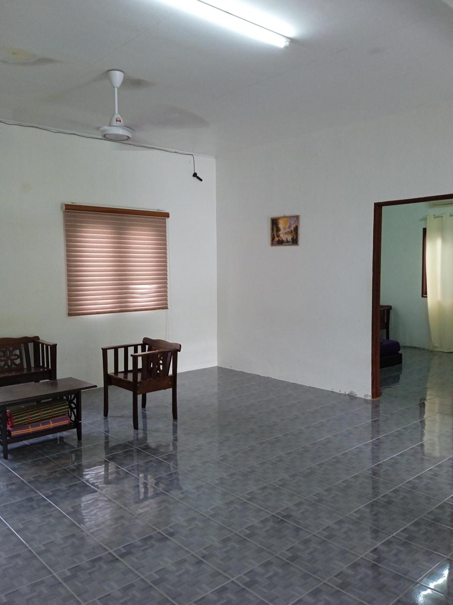 Homestay Idaman Di Kuala Terengganu Dengan 2 Bilik Aircond - Harga Utk 1 Rumah Exterior photo